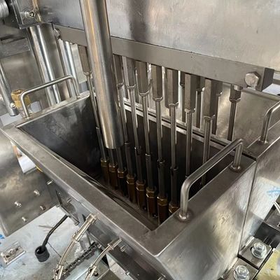 Halbautomatische Mischmaschine zum Zubereiten von Fruchtguss mit automatischer Zubereitung von Süßwaren
