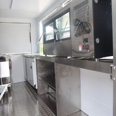 1500W Spannungsmobile Lebensmittelkarrenanhänger für Fast-Food-Trucks Anhänger 2300*1750*2100mm