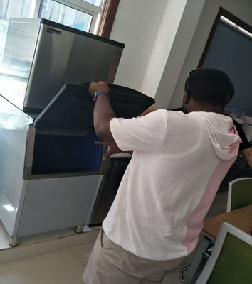 Hohe Kapazität 36 kg täglich Energieeinsparende Eisschlauchmaschine für Heim und Gewerbe