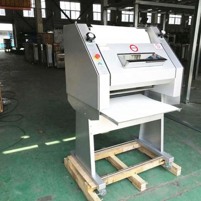 Elektrische Bäckerei-Maschine, die französische Baguetten präzise formt