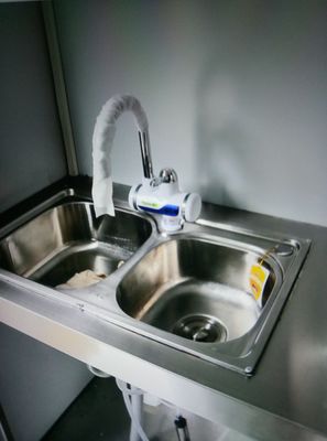 Mobiler Zugzug aus Glasfaser für den Verkauf von chinesischem Fastfood auf Straßenrädern