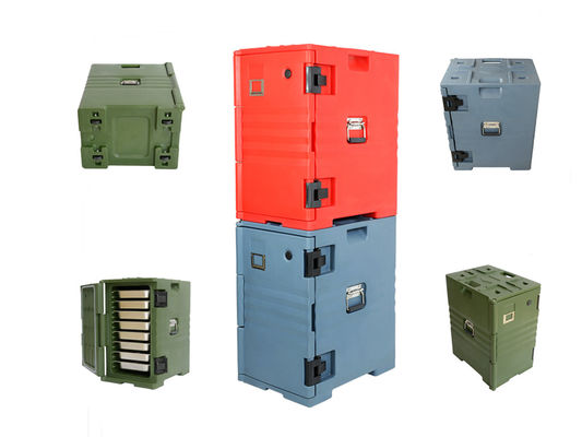 Isolierte Wärmeboxen halten die Temperatur der Lebensmittel in 120-Liter-Fahrboxen konstant