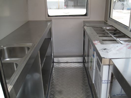 Verkauf von Nahrungsmitteln Tuk Tuk Truck Full Kitchen mobile Lebensmittelkarre mit Rädern und Nüssen Rohstoff