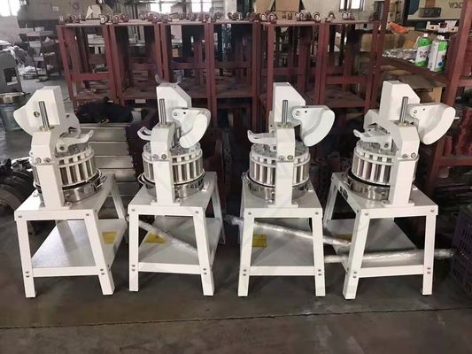 Automatischer Teigteiler für die Bäckereierzeugung in vollständiger Ausrüstung für Croissant-Bäckerei