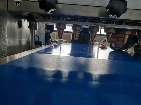 Hohe Produktivität Weizen Rohstoff Kleine automatische Bäckerei Cookie Depositor Maschine