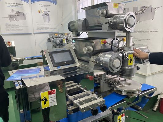 Maschine zum Einkrusten von Lebensmittelgeräten für die Herstellung von gefüllten Keksen und Depositor-Kekse