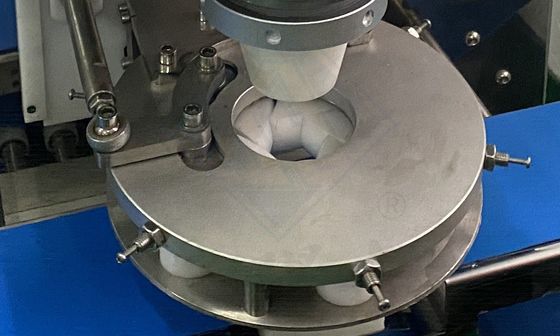 Automatische Einkrustungsmaschine mit Cookie-Füllfunktion