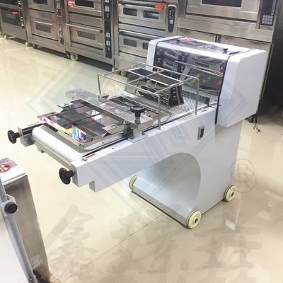 Multifunktionale Ei-Brot-Teig-Form-Stretcher und -Schneider für Pizza-Brot-Toast