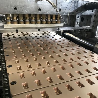 220V Stromquelle Funktion Gießmaschine Doppelfarbige Lollipop Hard Candy-Maschine