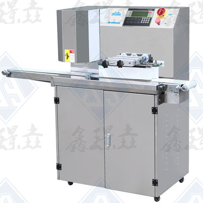 390 kg Automatische große Kubba/Kibbeh Verkleidungs- und Verarbeitungsmaschine mit einer Arbeitsleistung von 20-135 Stück/min
