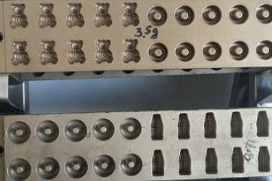 Maschine mit hoher Kapazität 500 kg/h für die automatische Herstellung von weichen Bonbons