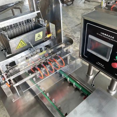 Kapazität 20-50 kg/h Minz-Harde-Süßigkeiten-Fertigungsmaschine Gelee-Zucker-Süßigkeiten-Depositor-Maschine