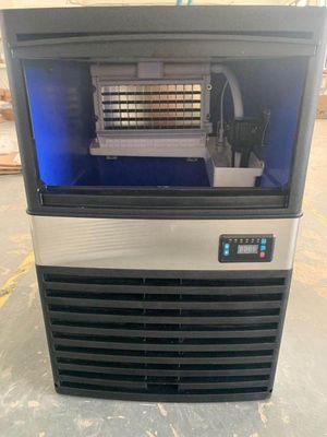 500 kg Eisspeicherkapazität Industrielle automatische Eiswürfelmacher für den Energiebergbau