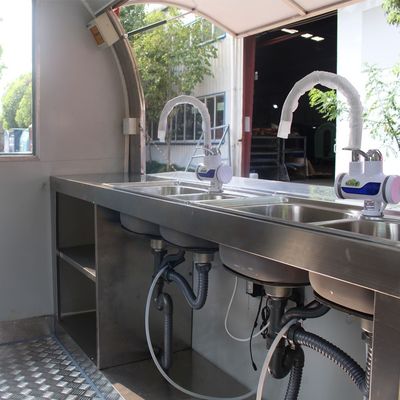 2.8M Doppelachs-Mobile kundenspezifisches Industrie-Rundmodell mit Kaffee-Foodtruck