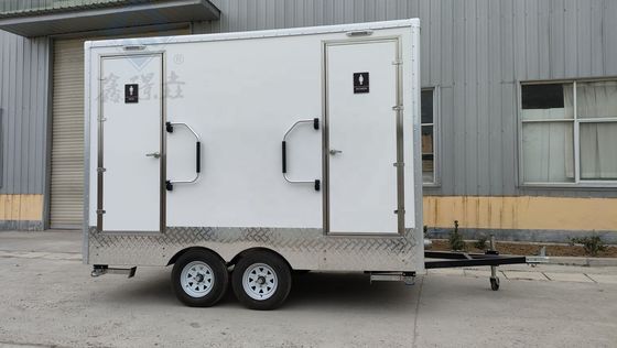 Außen-Tolettenauflieger für öffentliche Einrichtungen 2/3 Stall Mobiltoilette